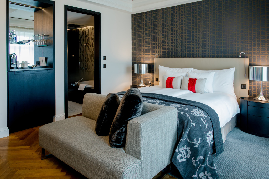 guest_rooms