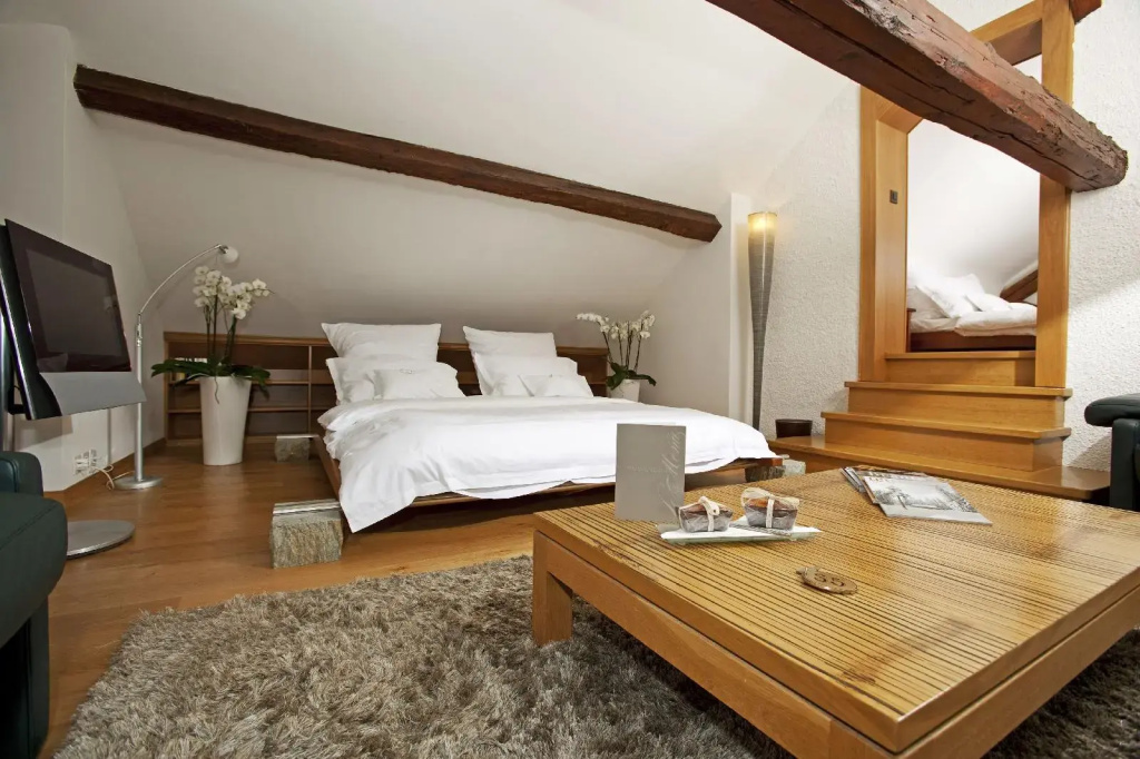guest_rooms