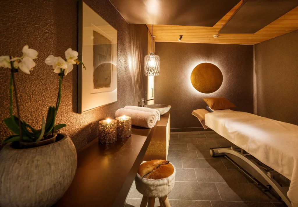 hotel_rooms
