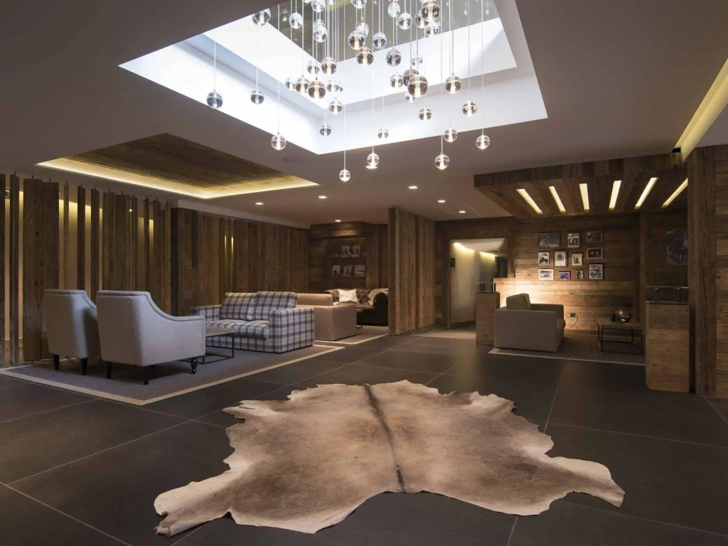 hotel_rooms