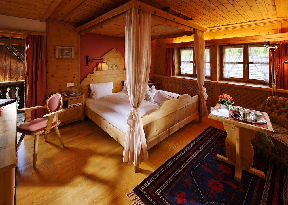 guest_rooms
