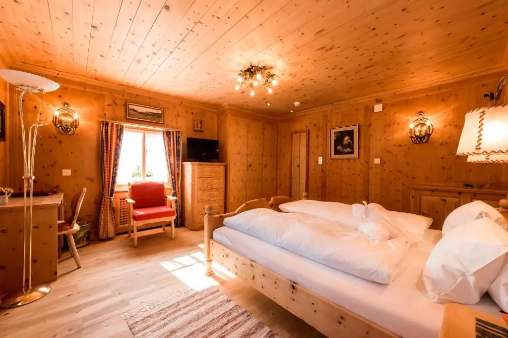 guest_rooms
