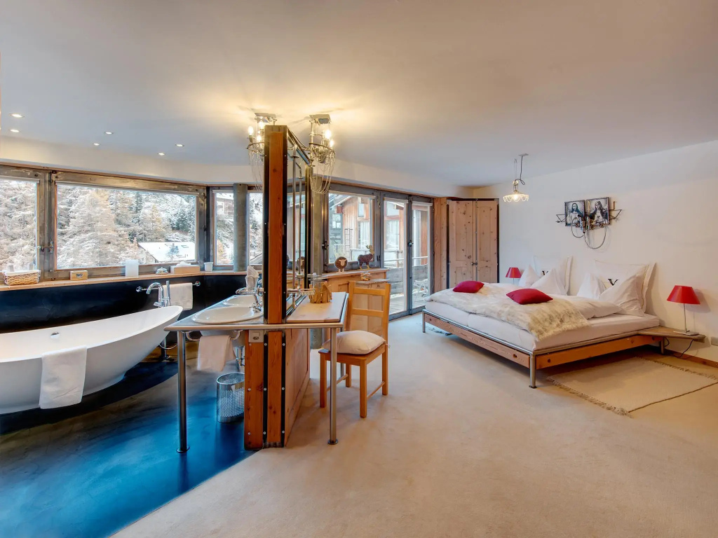 guest_rooms