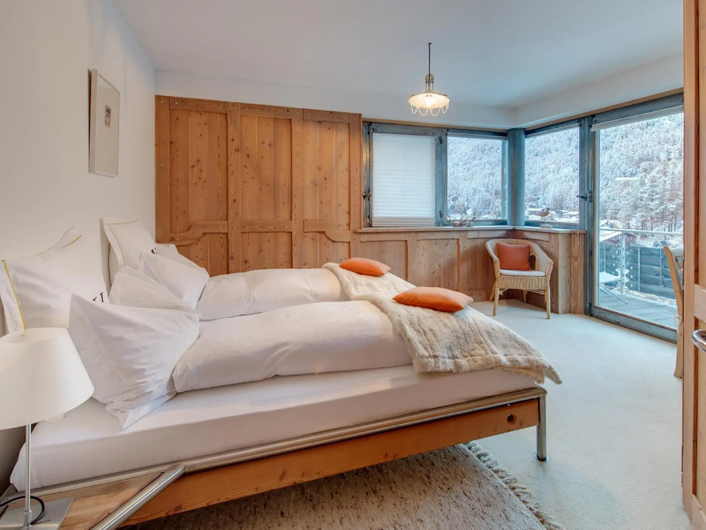 guest_rooms