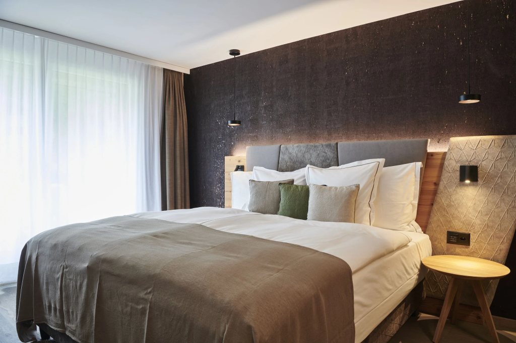 guest_rooms