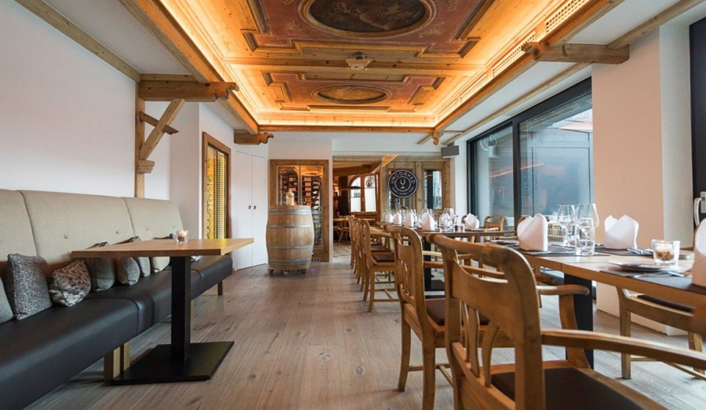 restaurant