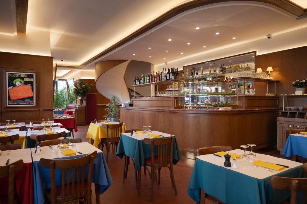 restaurant
