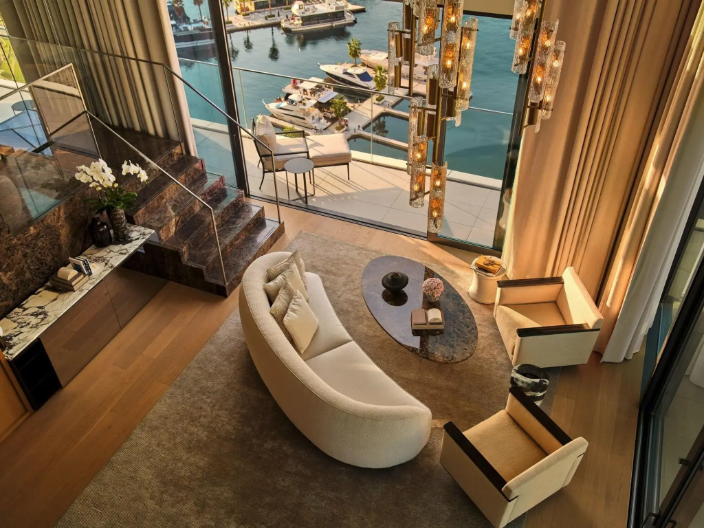 hotel_rooms