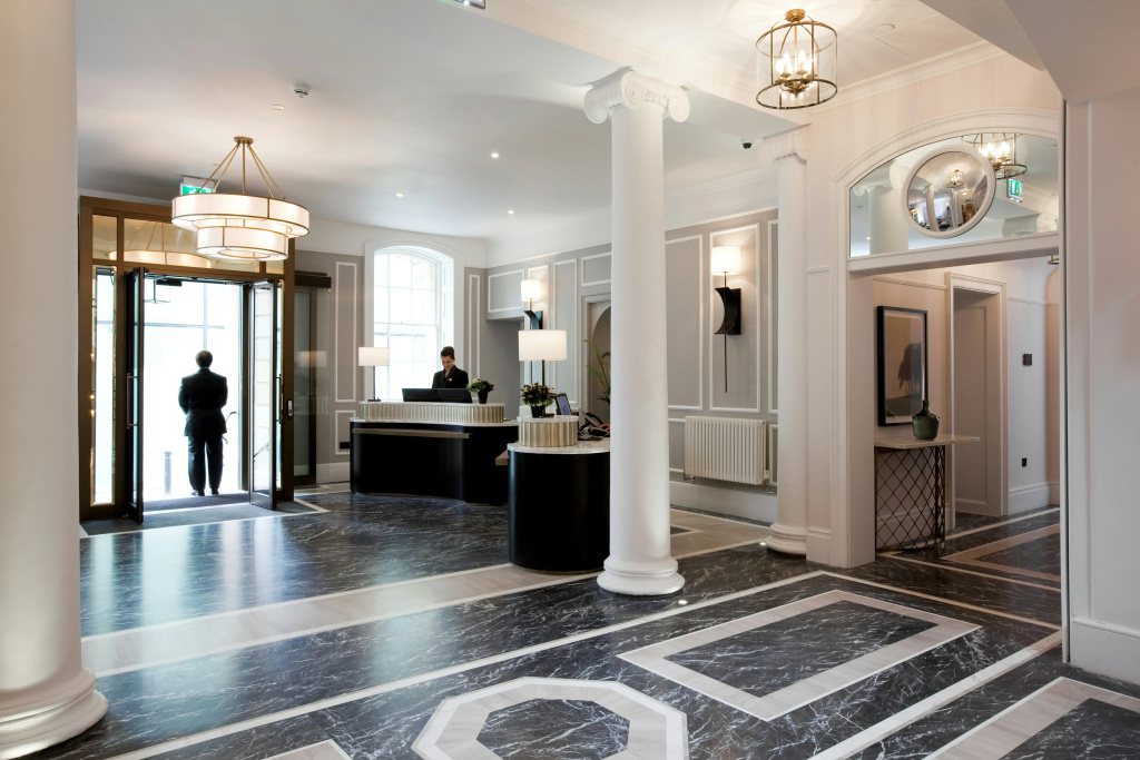 hotel_rooms