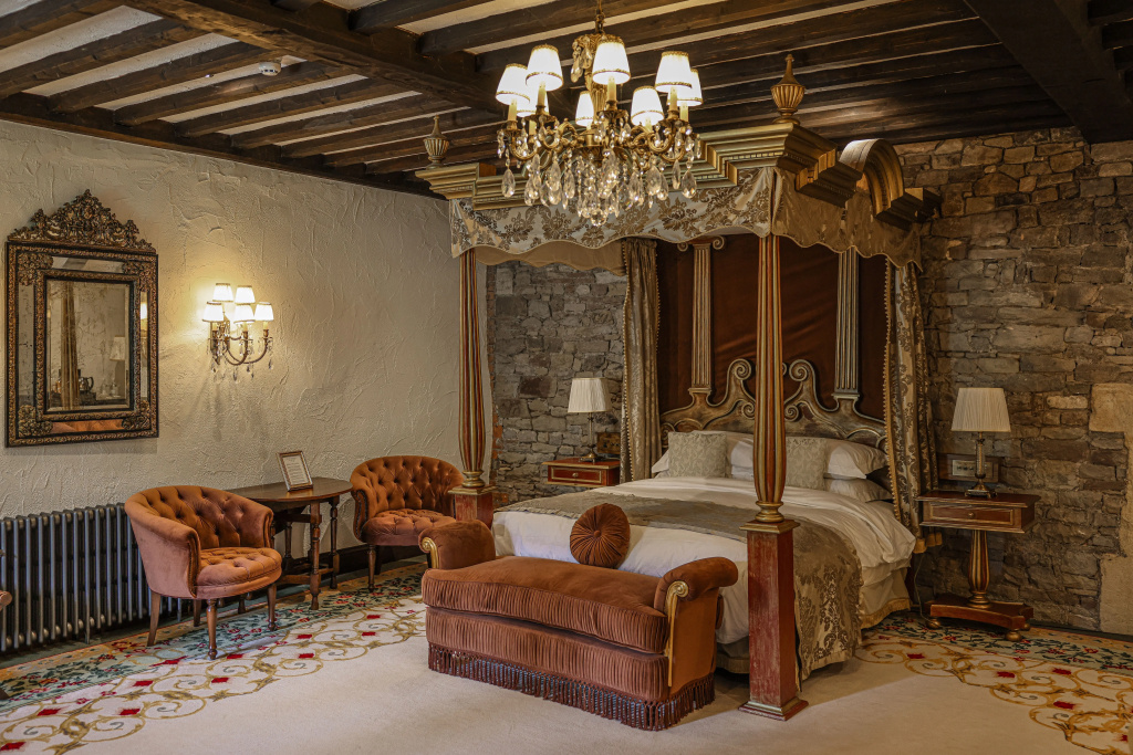 guest_rooms