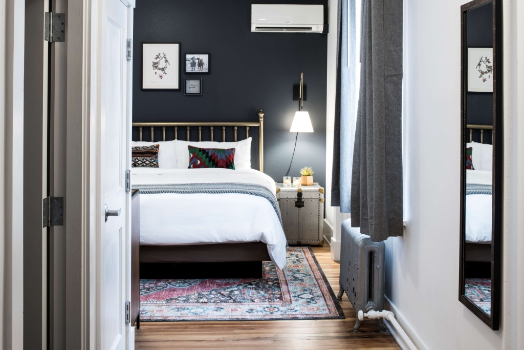 guest_rooms