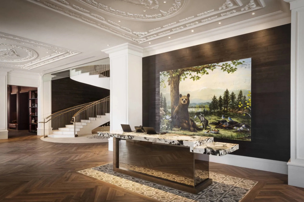 lobby