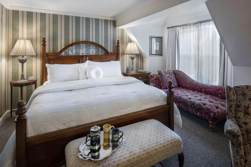 guest_rooms