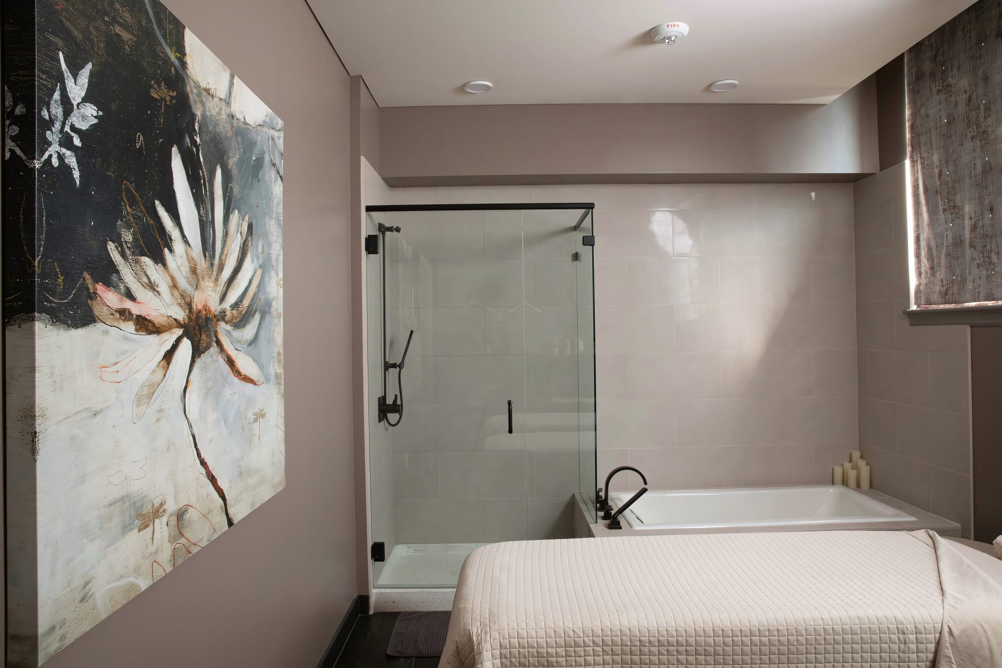 Guest rooms with original windows and vaulted ceilings