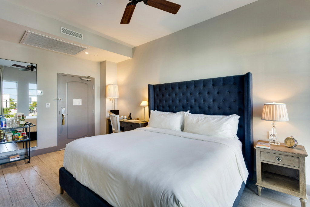 guest_rooms