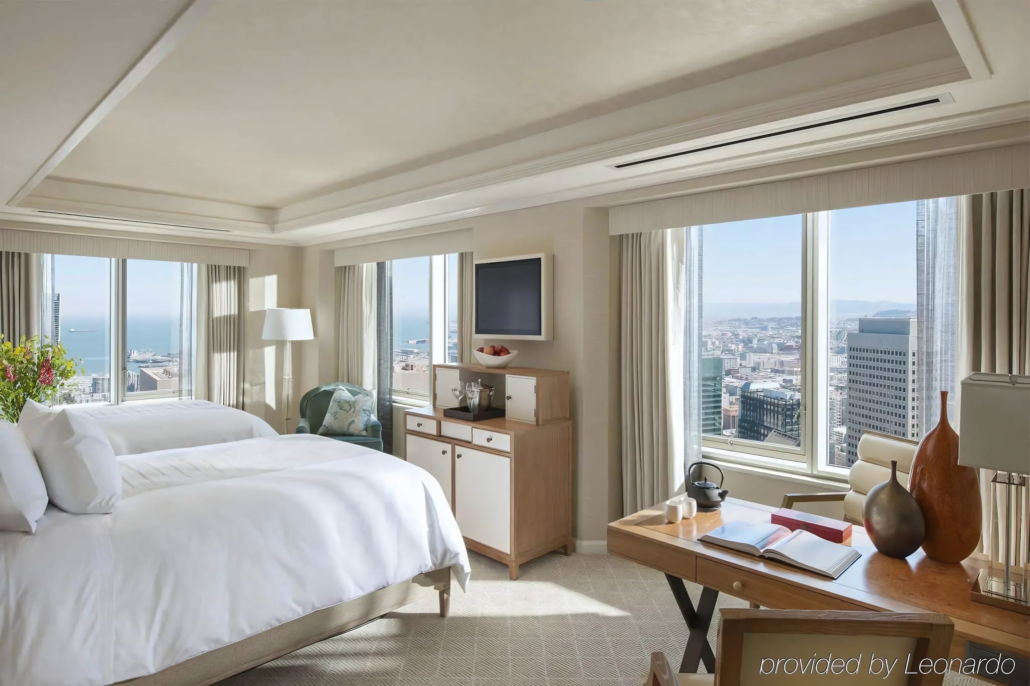 Bridge-View One-Bedroom Suite