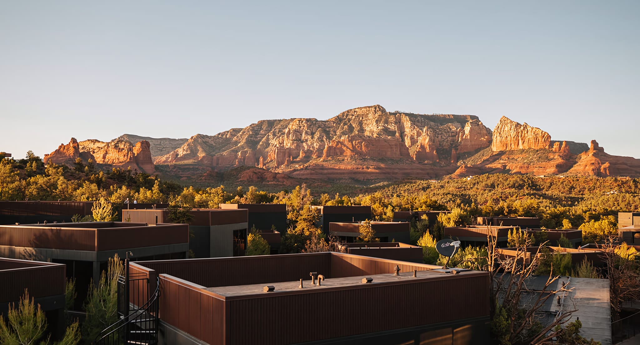 Rooftop Stargazing from a Private Atrium
