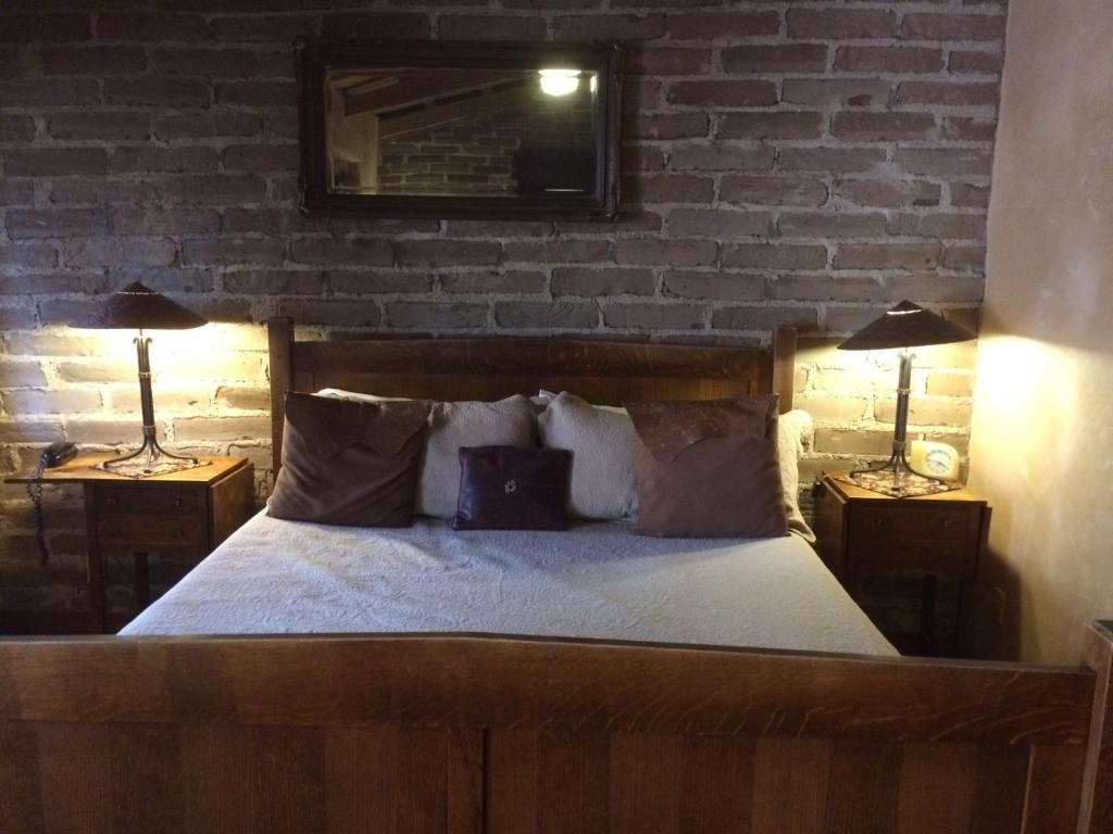 guest_rooms