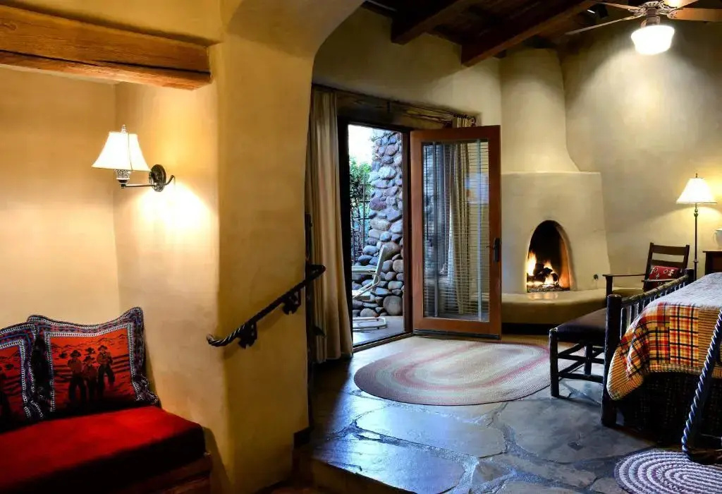 guest_rooms