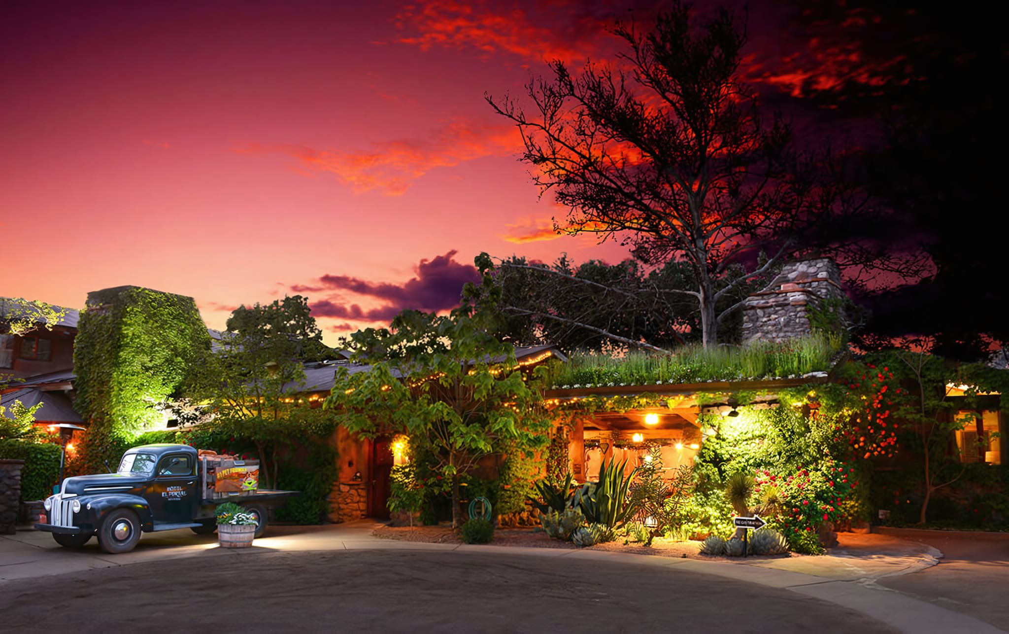 A Doorstep to Tlaquepaque Arts & Crafts Village