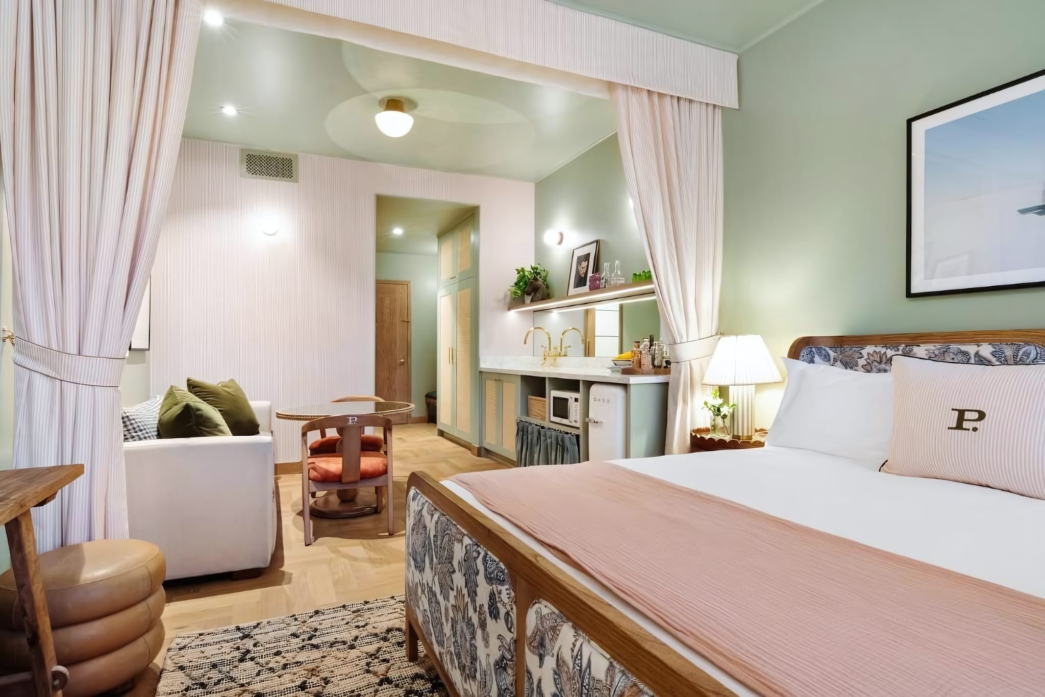 guest_rooms