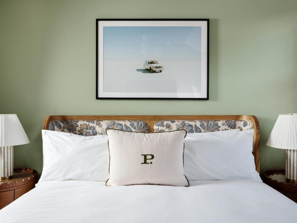 guest_rooms