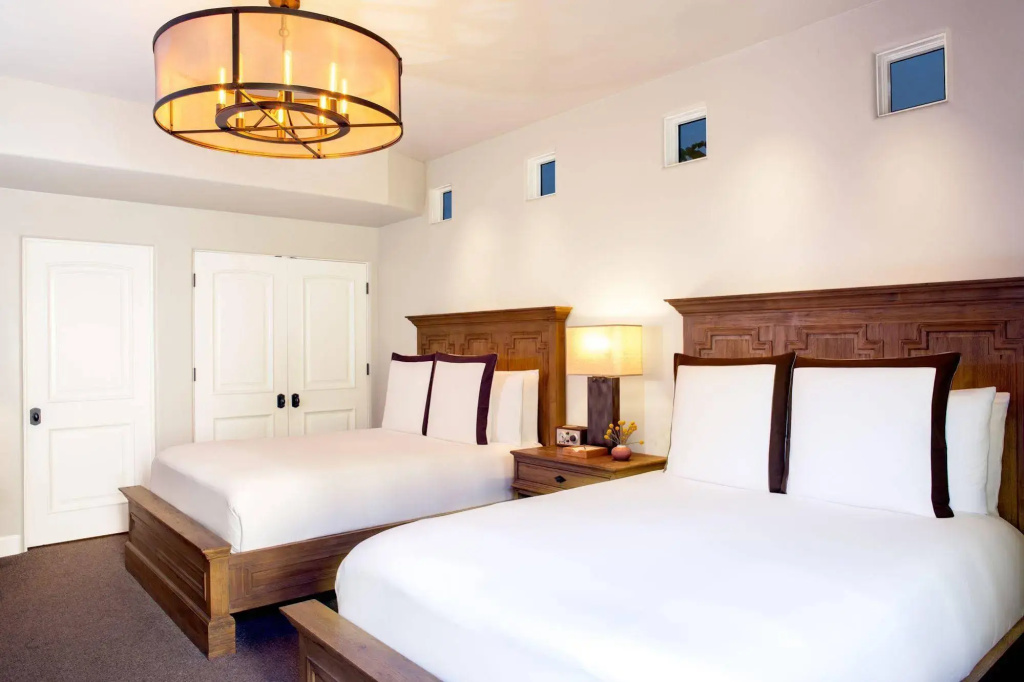 guest_rooms