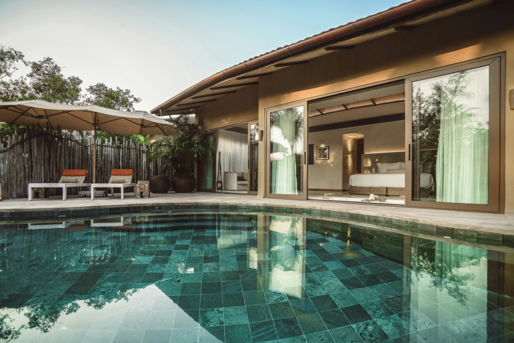 pool