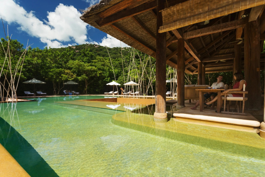 pool