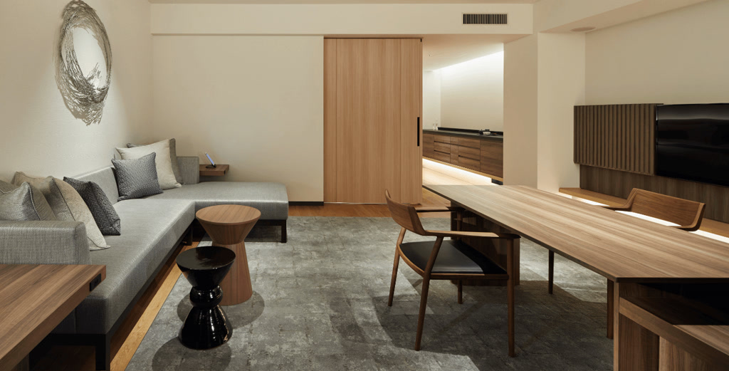 A Two-Storey Signature Suite