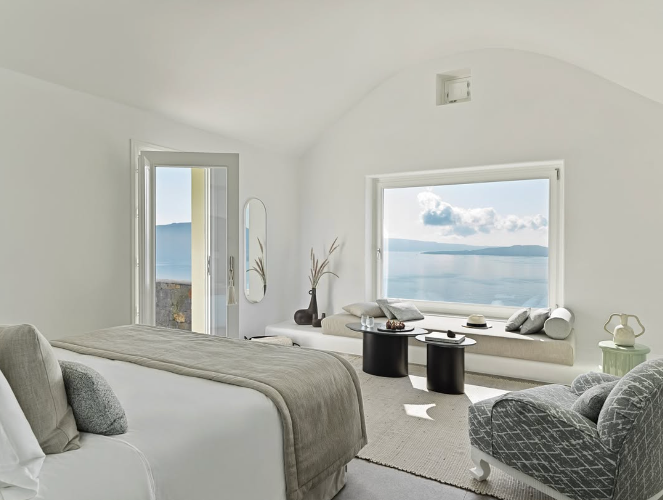 Canaves Oia Sunday Suites