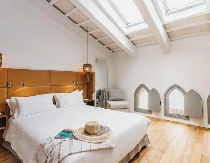 Standard Queen Room images