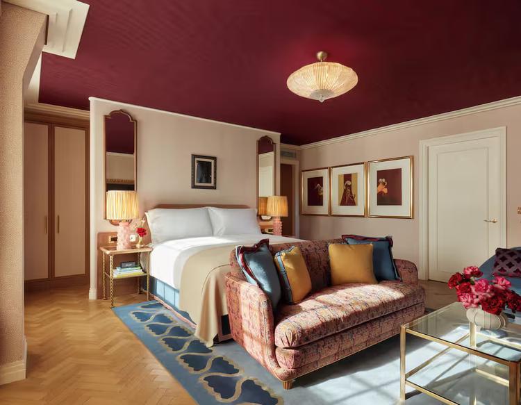 Luxury Double room (full double bed) (queen size bed) images