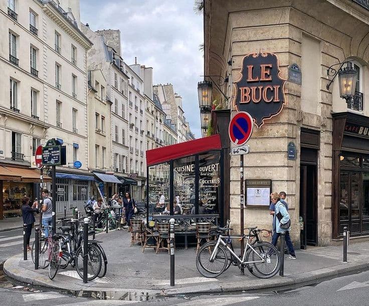Saturday on Rue de Buci