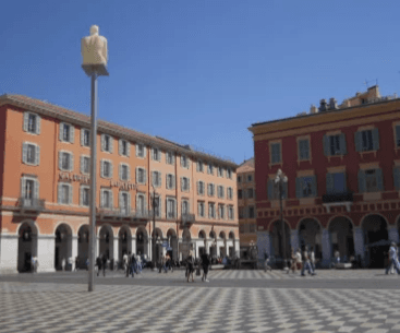 The street, not the Promenade