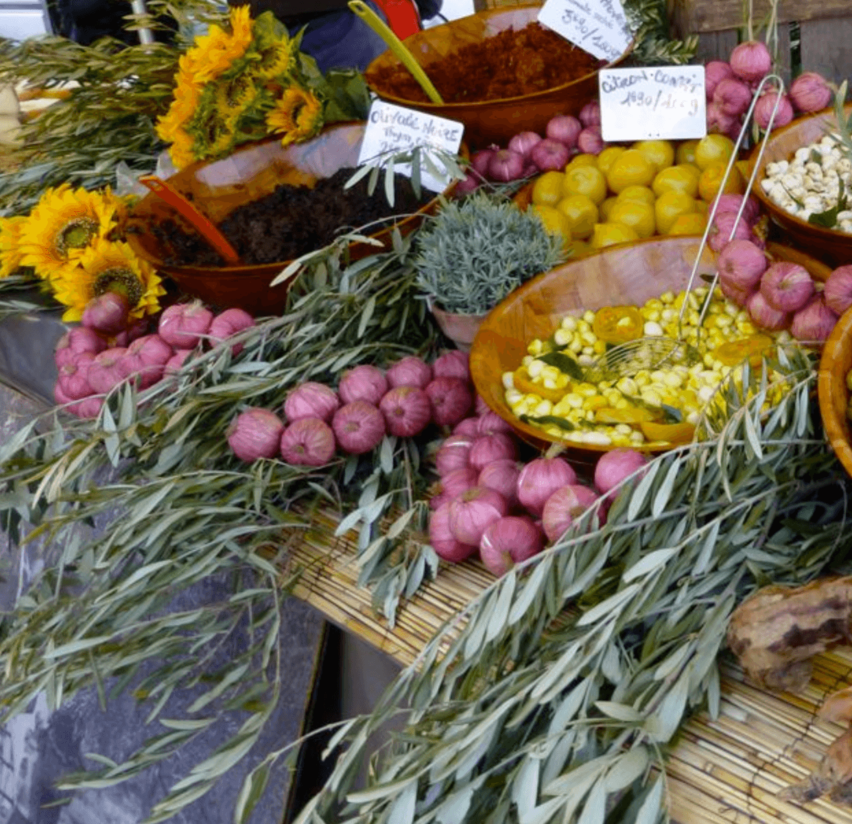 Friday market morning