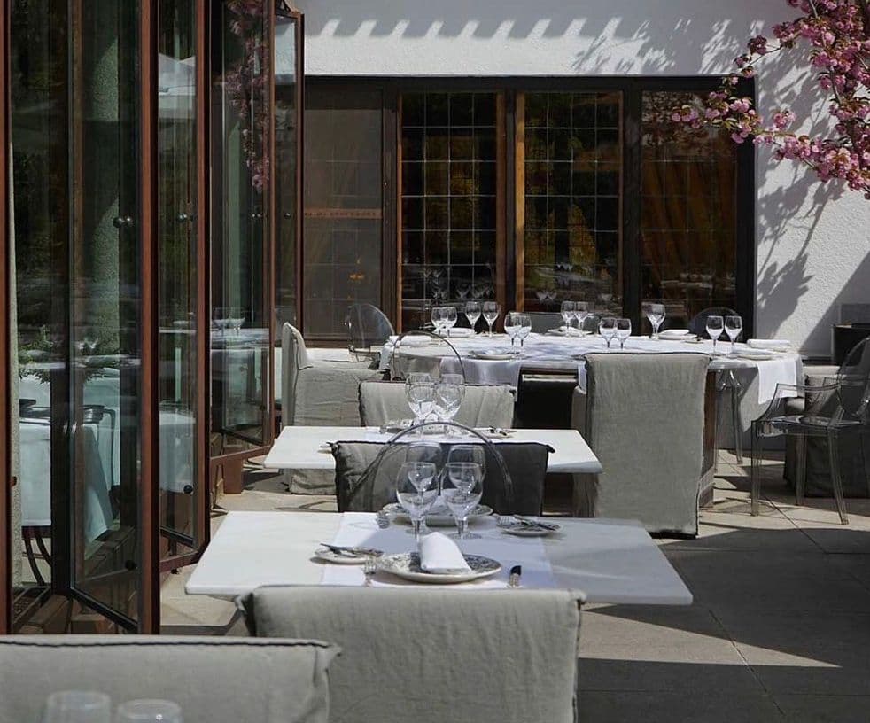 The Spanish midday table