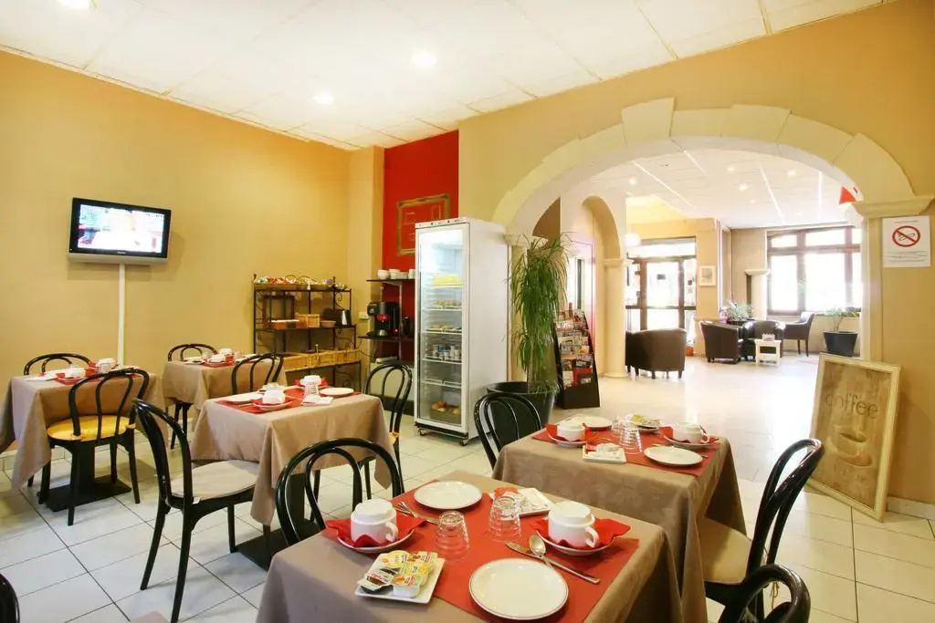 restaurant