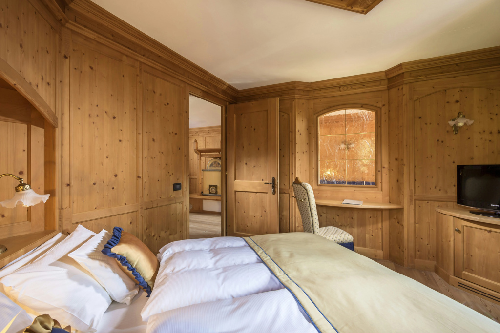 guest_rooms