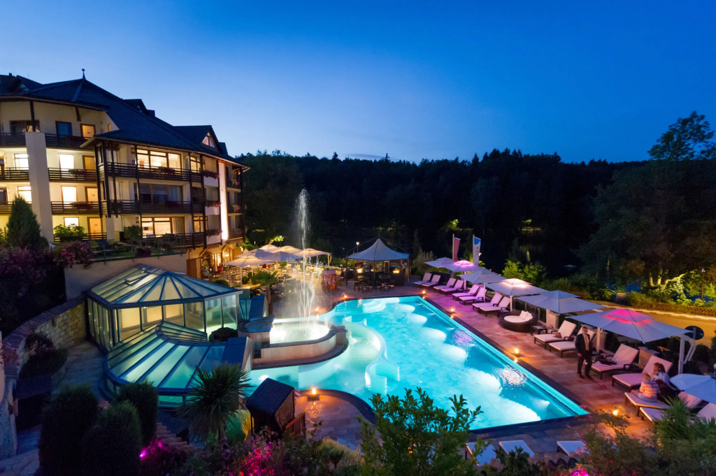 pool