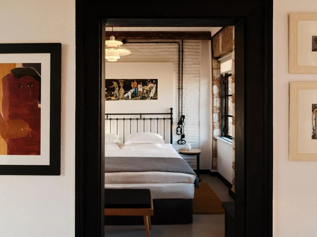 guest_rooms