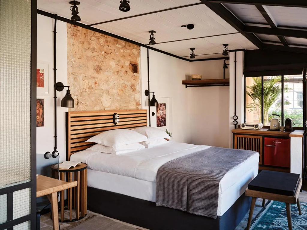guest_rooms