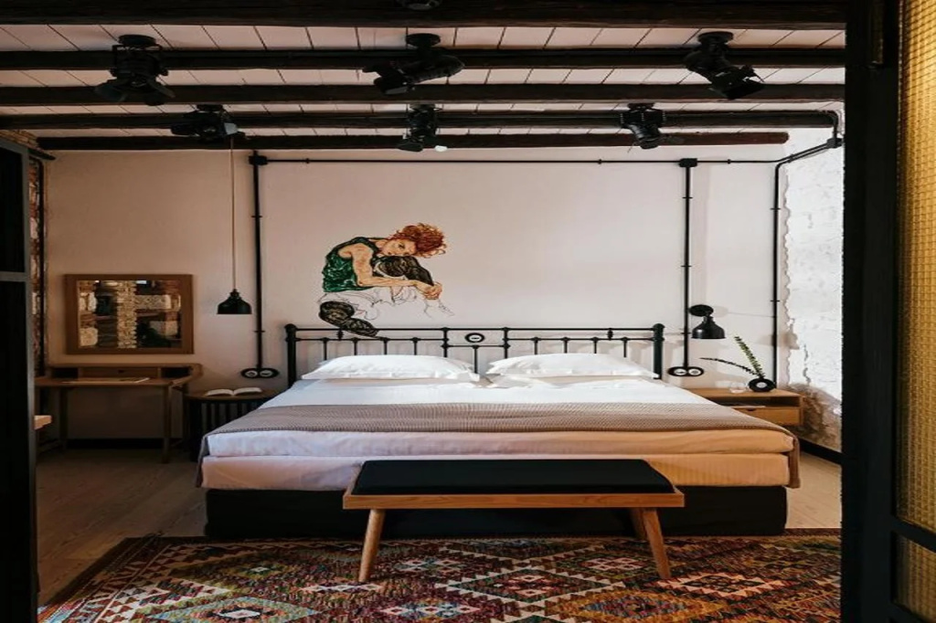 guest_rooms
