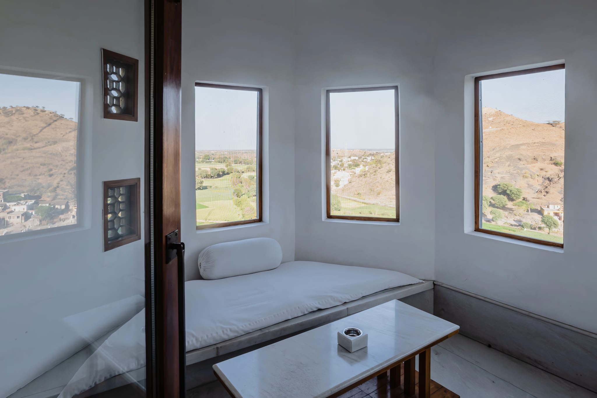 39 Individually Shaped Suites