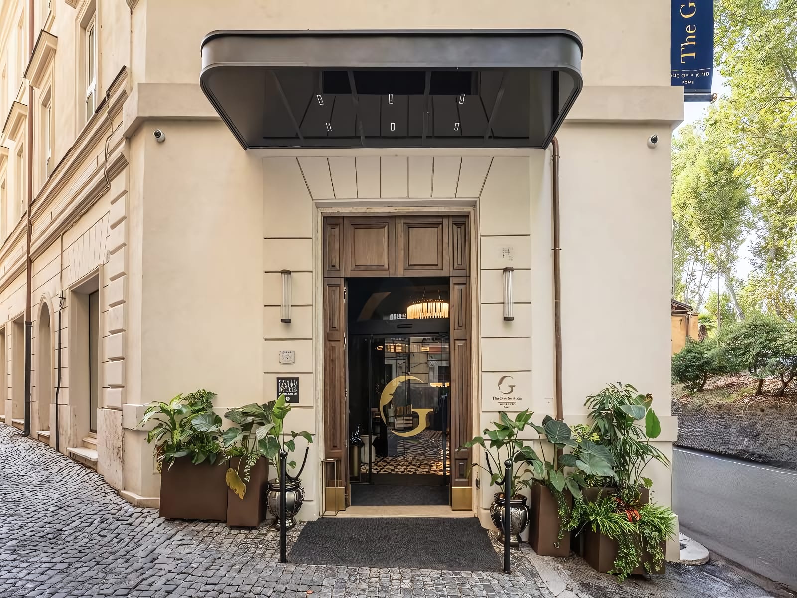 A Grand Tour Base in Rome's Historic Centre