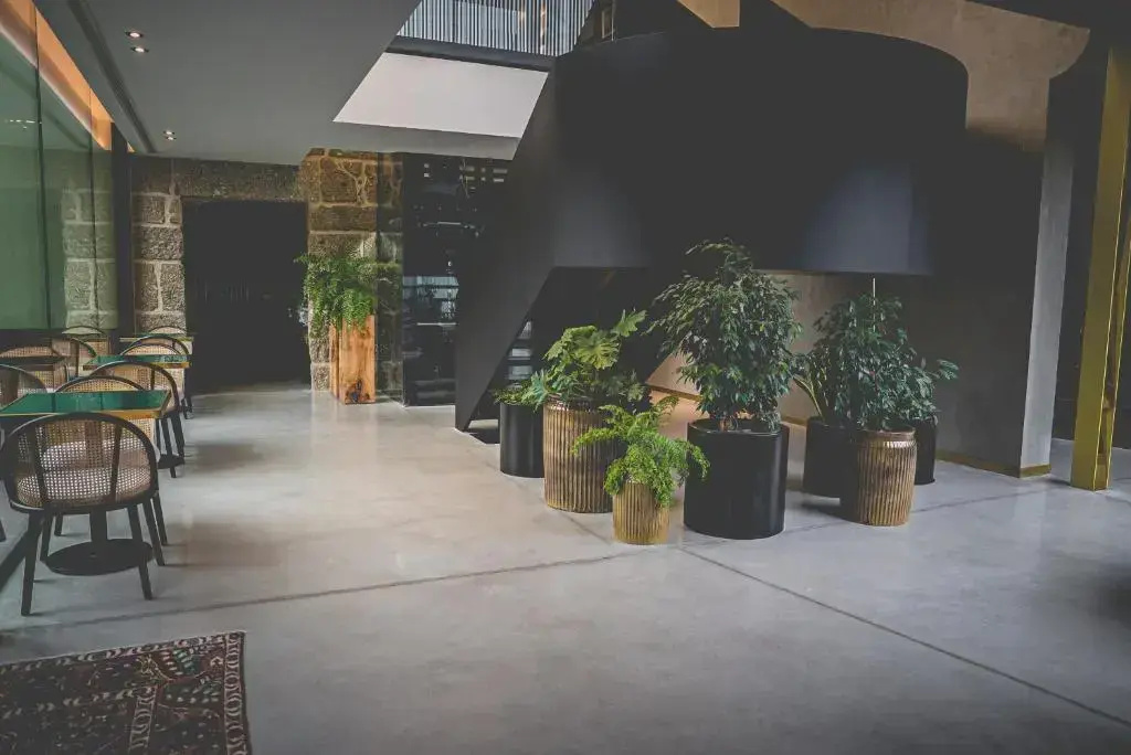 hotel_rooms