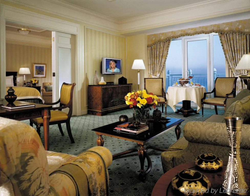 guest_rooms