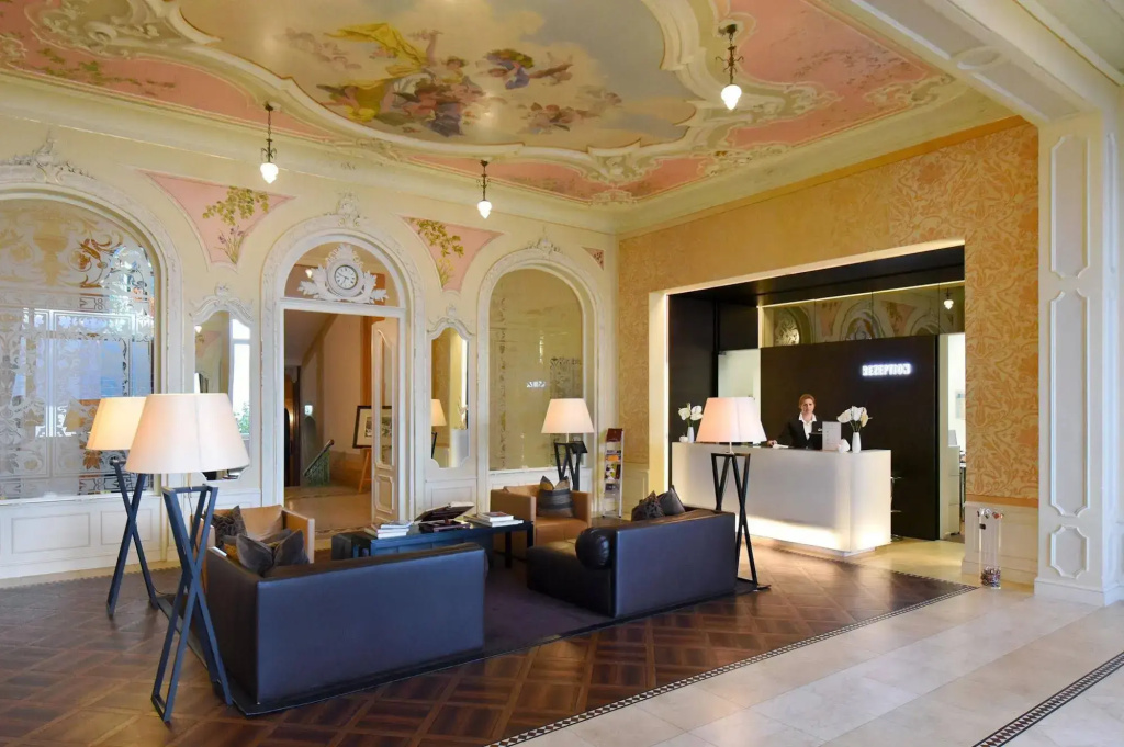 lobby