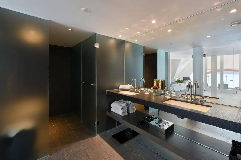guest_rooms