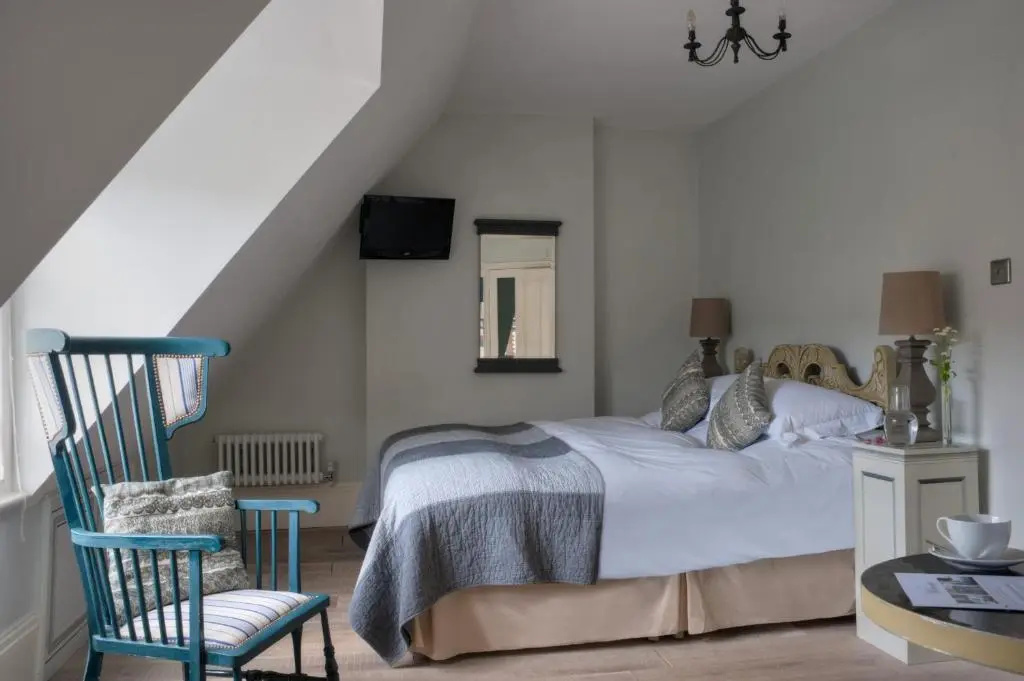 guest_rooms